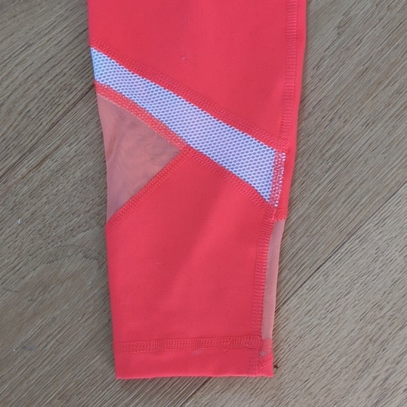 Reebok small women's running leggings / yoga pants - Picture 2 of 4